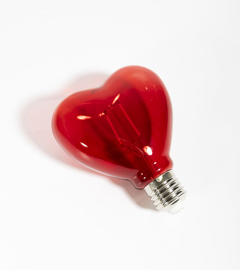 Rote LED-Herz-Glühbirne