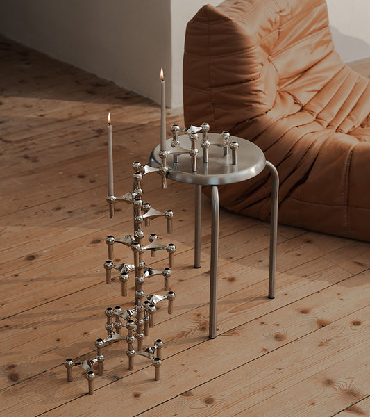 Design-Kerzenständer und Kerzen – Stoff Nagel