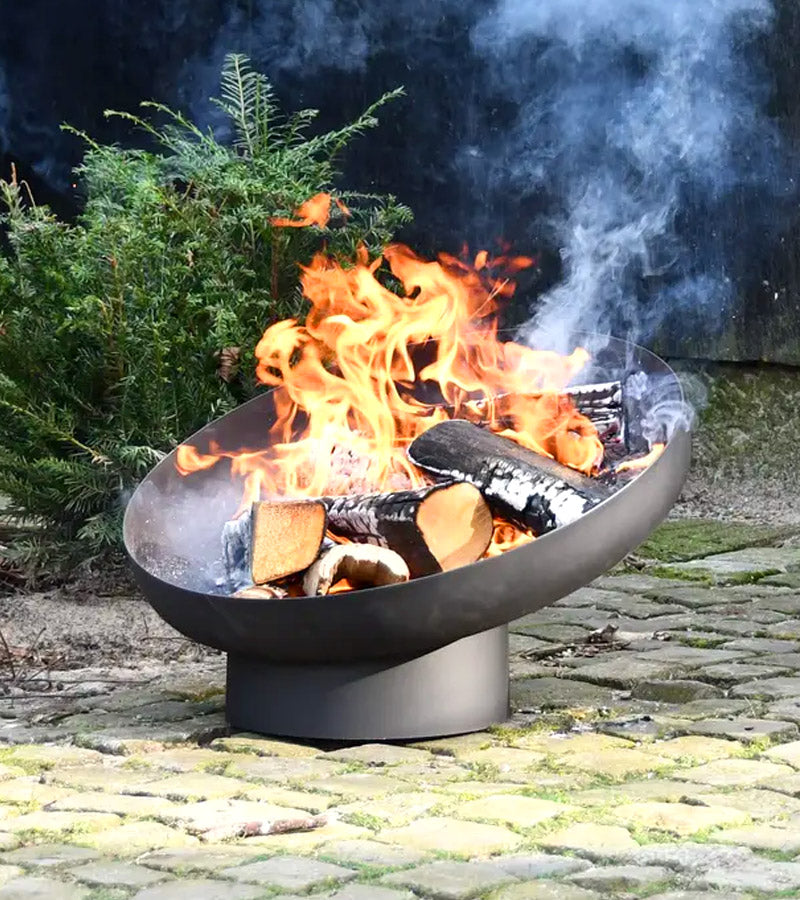 Geneigte Feuerschale