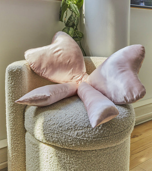Kissen satin schleife