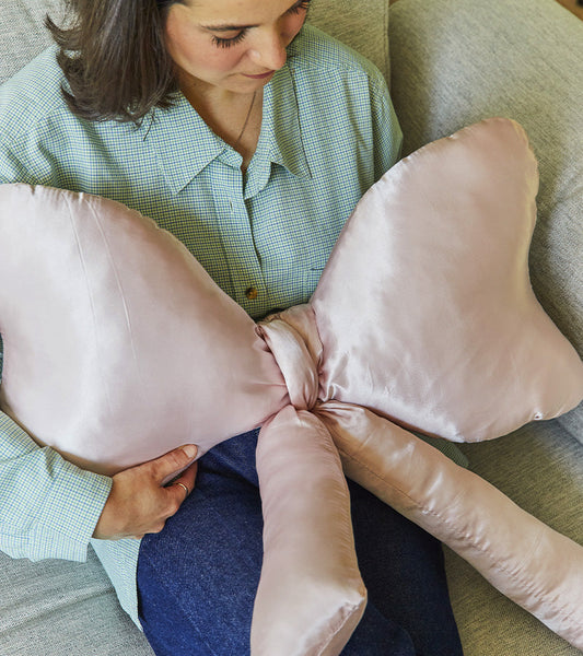 Kissen satin schleife