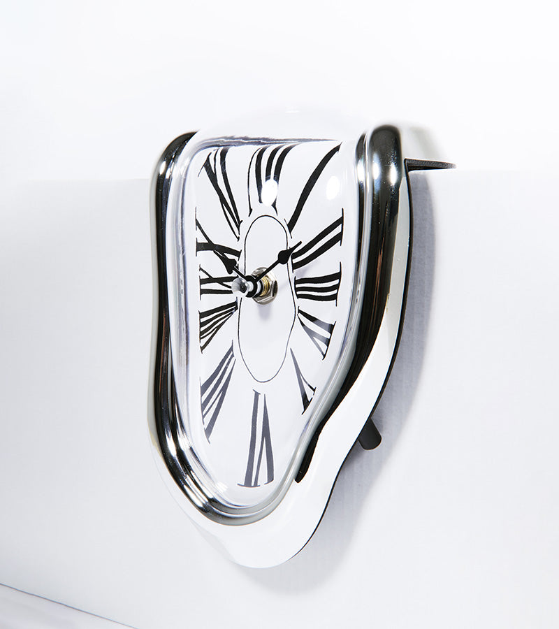 Wanduhr dali stil