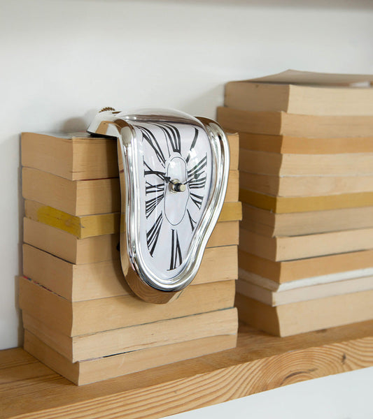 Wanduhr dali stil