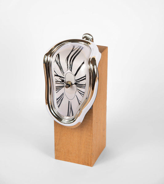 Wanduhr dali stil