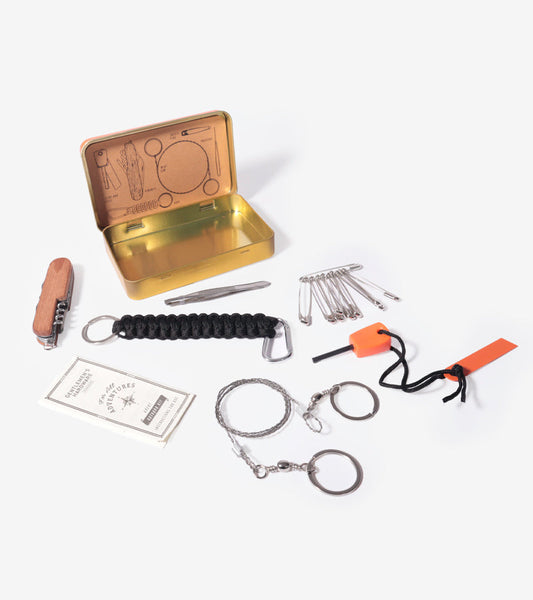 Outdoor-Survival-Kit
