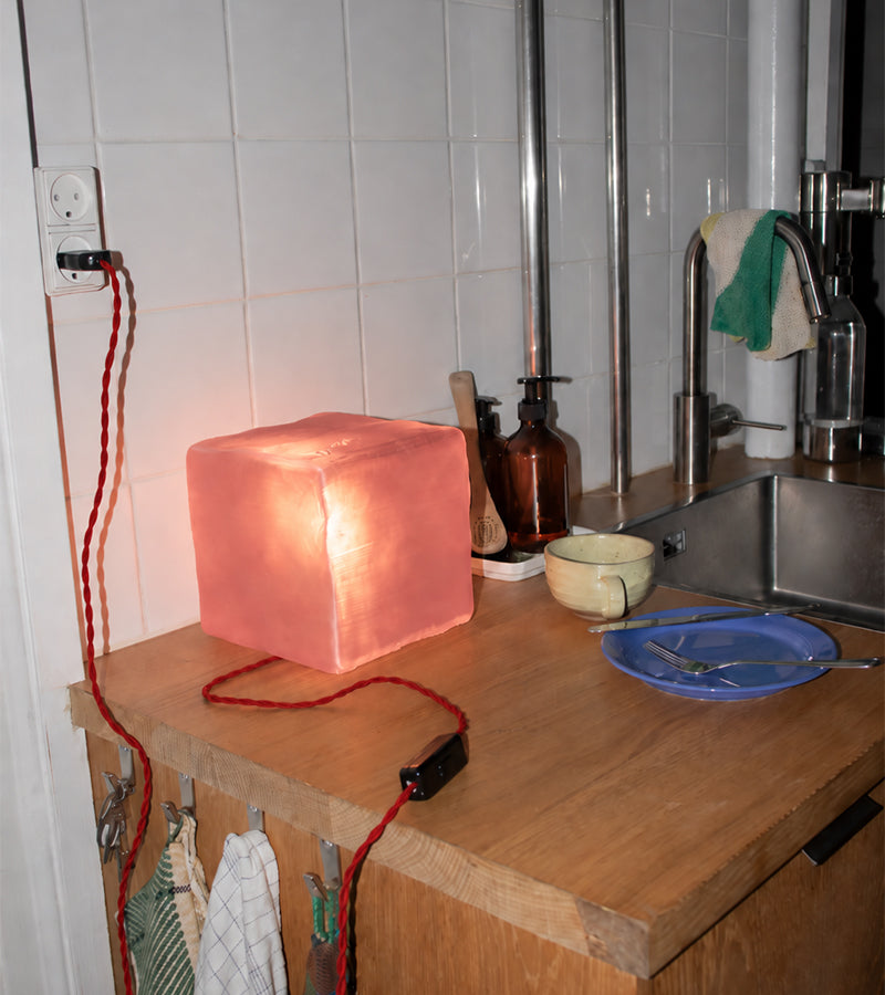 Lampe im Ice-Cube-Design