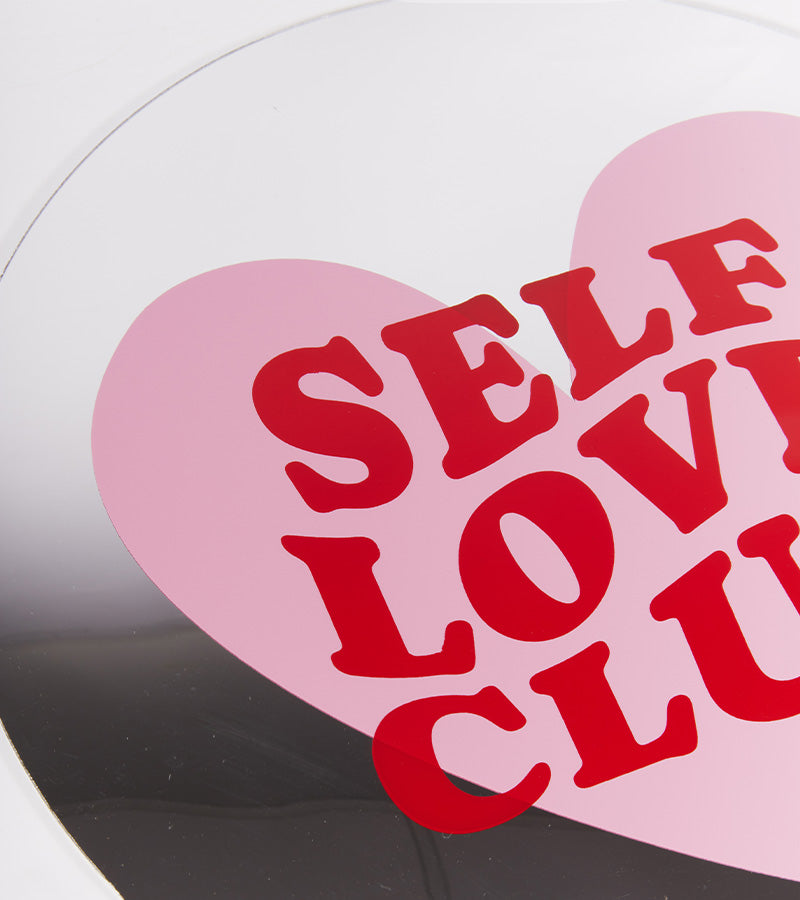 Spiegel self love club