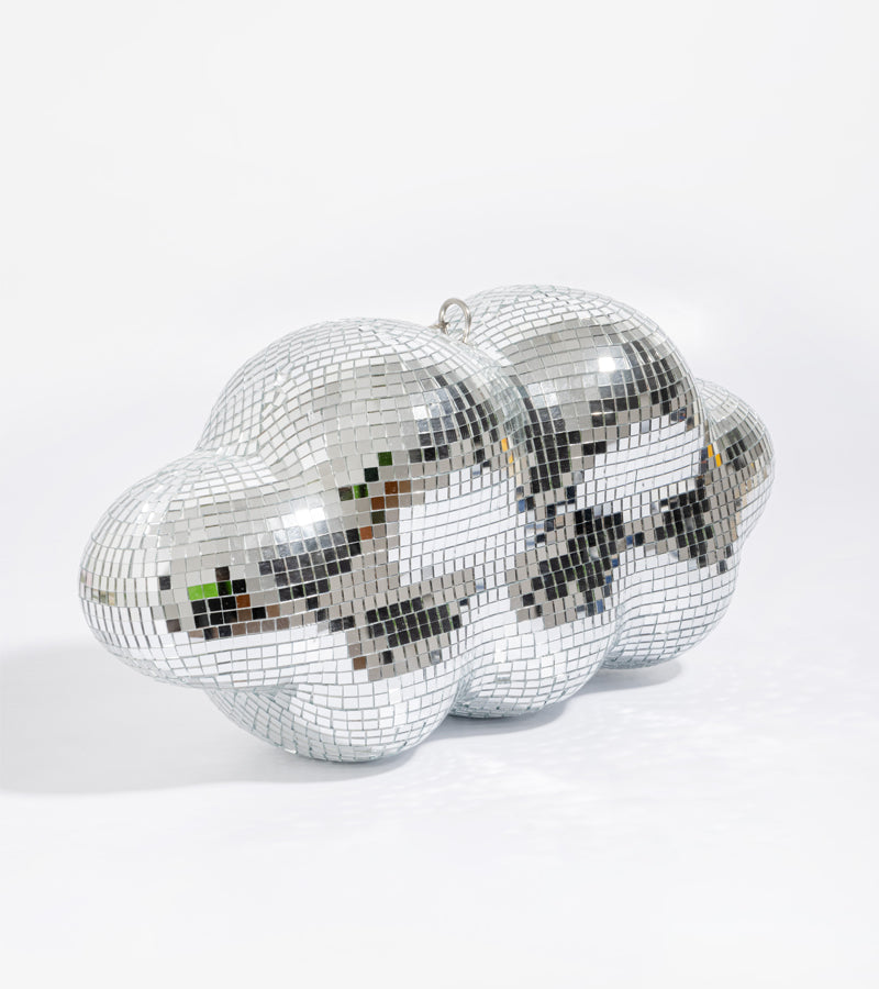 Disco wolke hängend