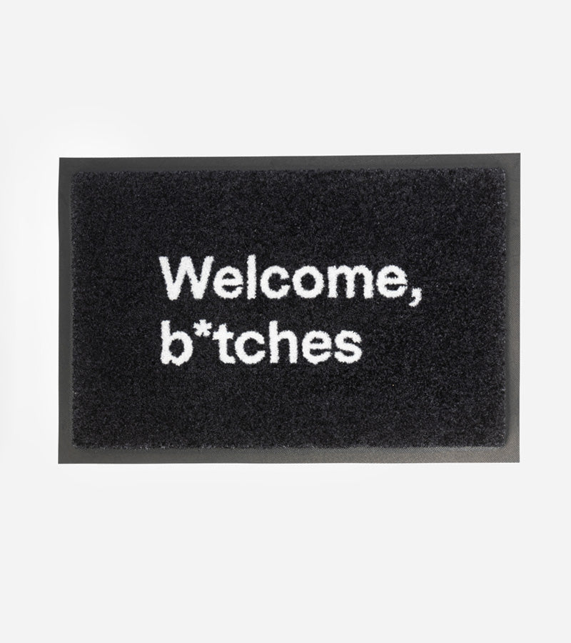 Fußmatte welcome bitches