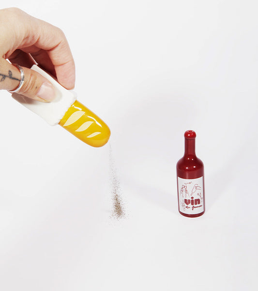 Salz und pfeffer set baguette wein