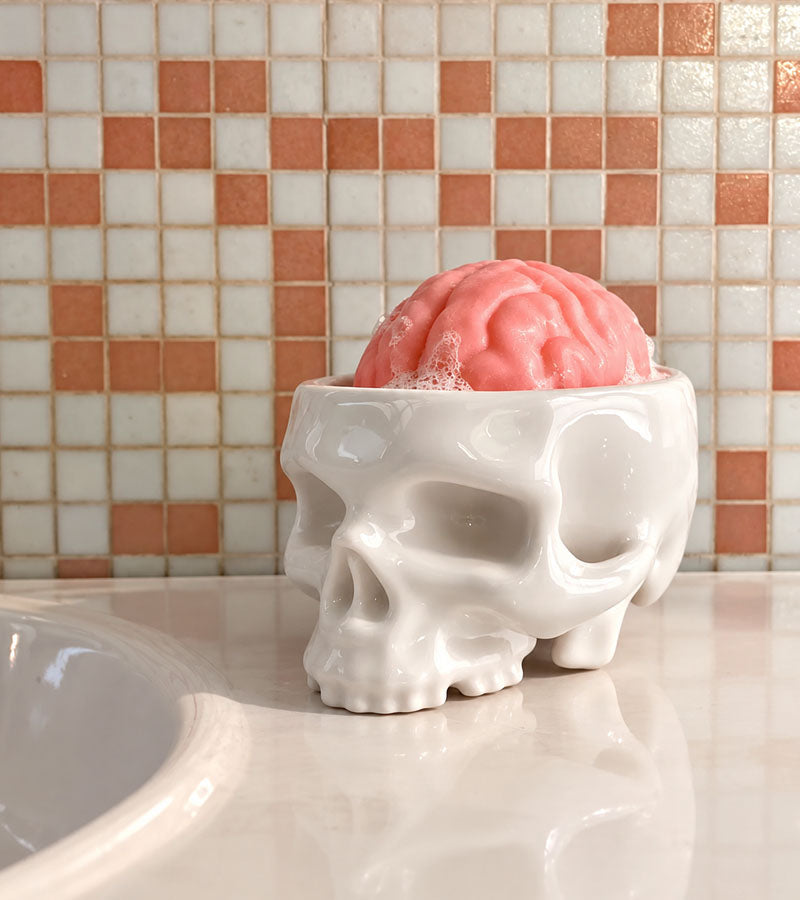 Totenkopf-Seifenschale mit Gehirnseife - Brain Wash