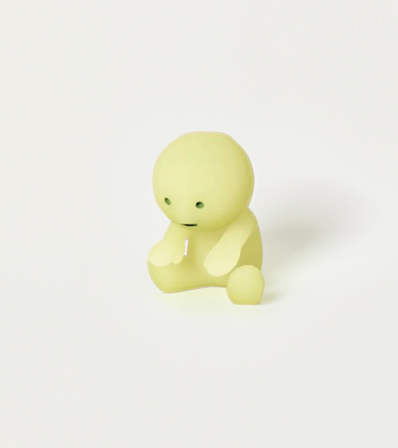 Smiski figur exercising