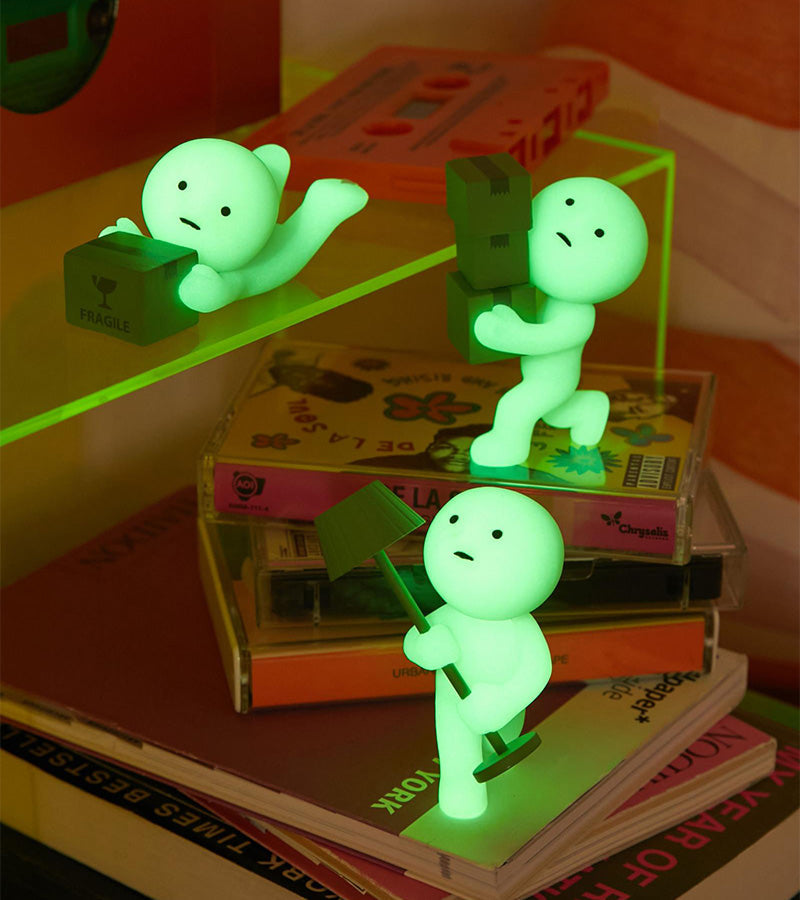Smiski figur moving
