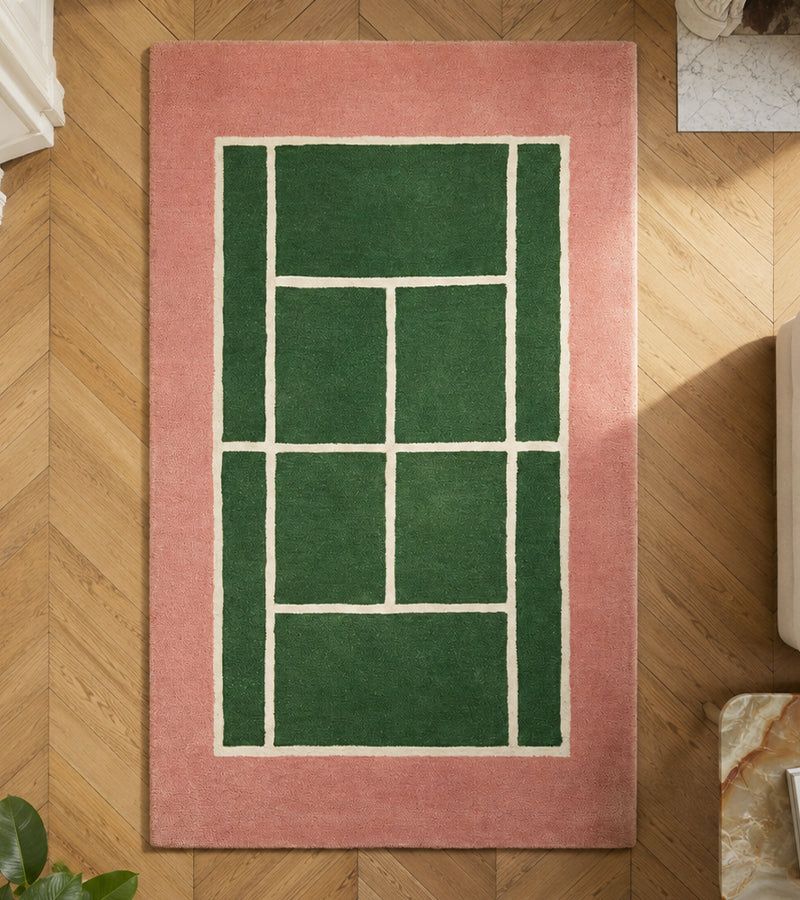 Teppich in Form eines Tennisplatzes