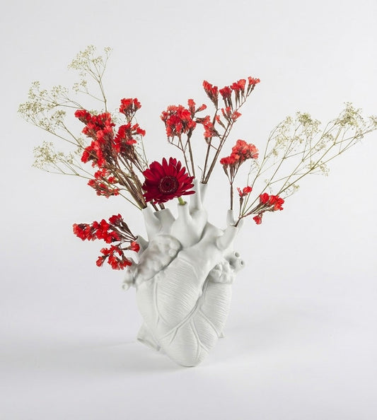 Vase herz love in bloom