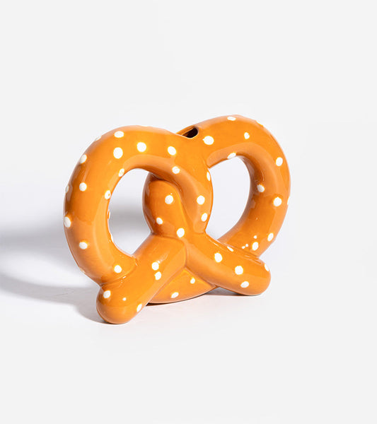 Brezel vase